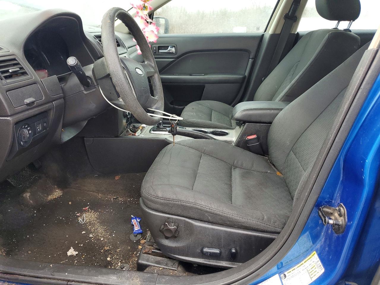 2011 FORD FUSION SE photo 19
