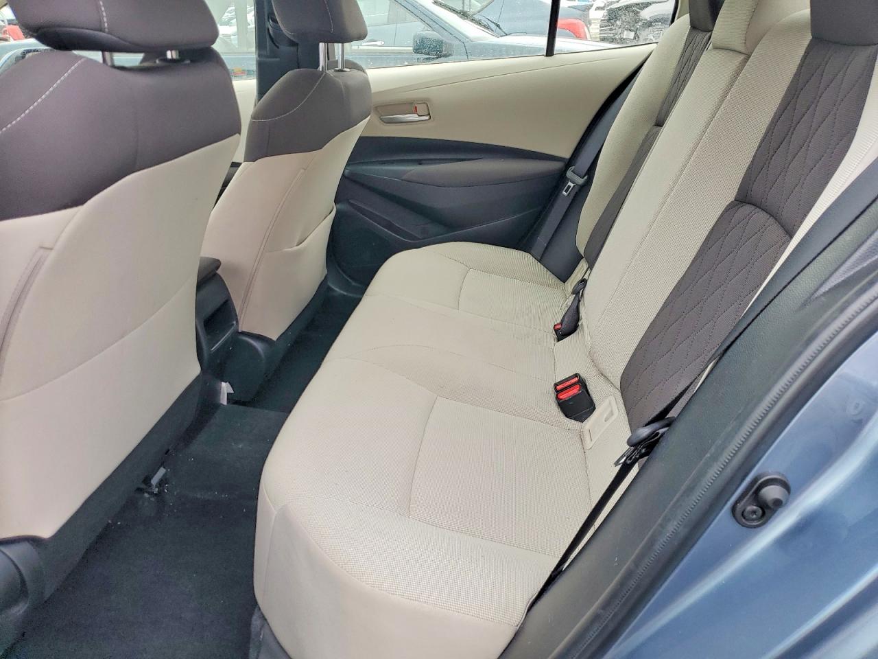 2020 TOYOTA COROLLA LE photo 19