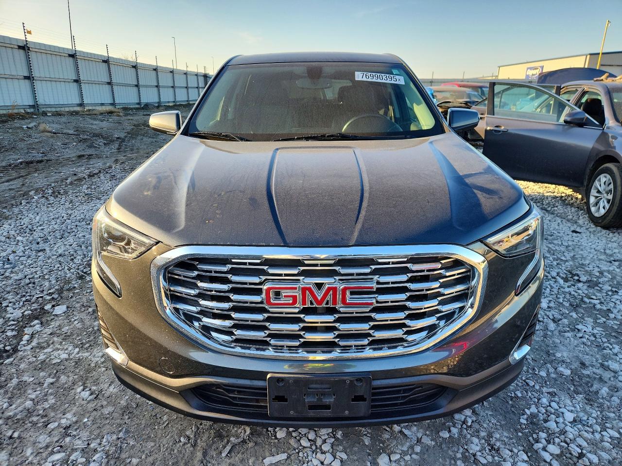 2018 GMC TERRAIN SLE photo 9