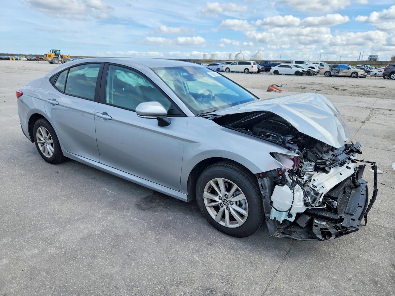 2025 TOYOTA CAMRY XSE photo 4