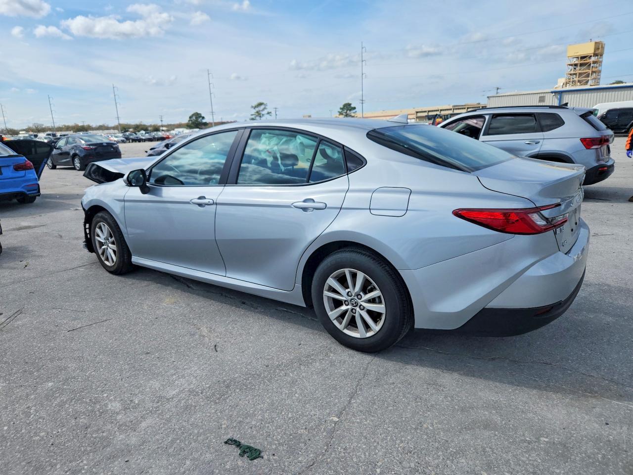 2025 TOYOTA CAMRY XSE photo 2