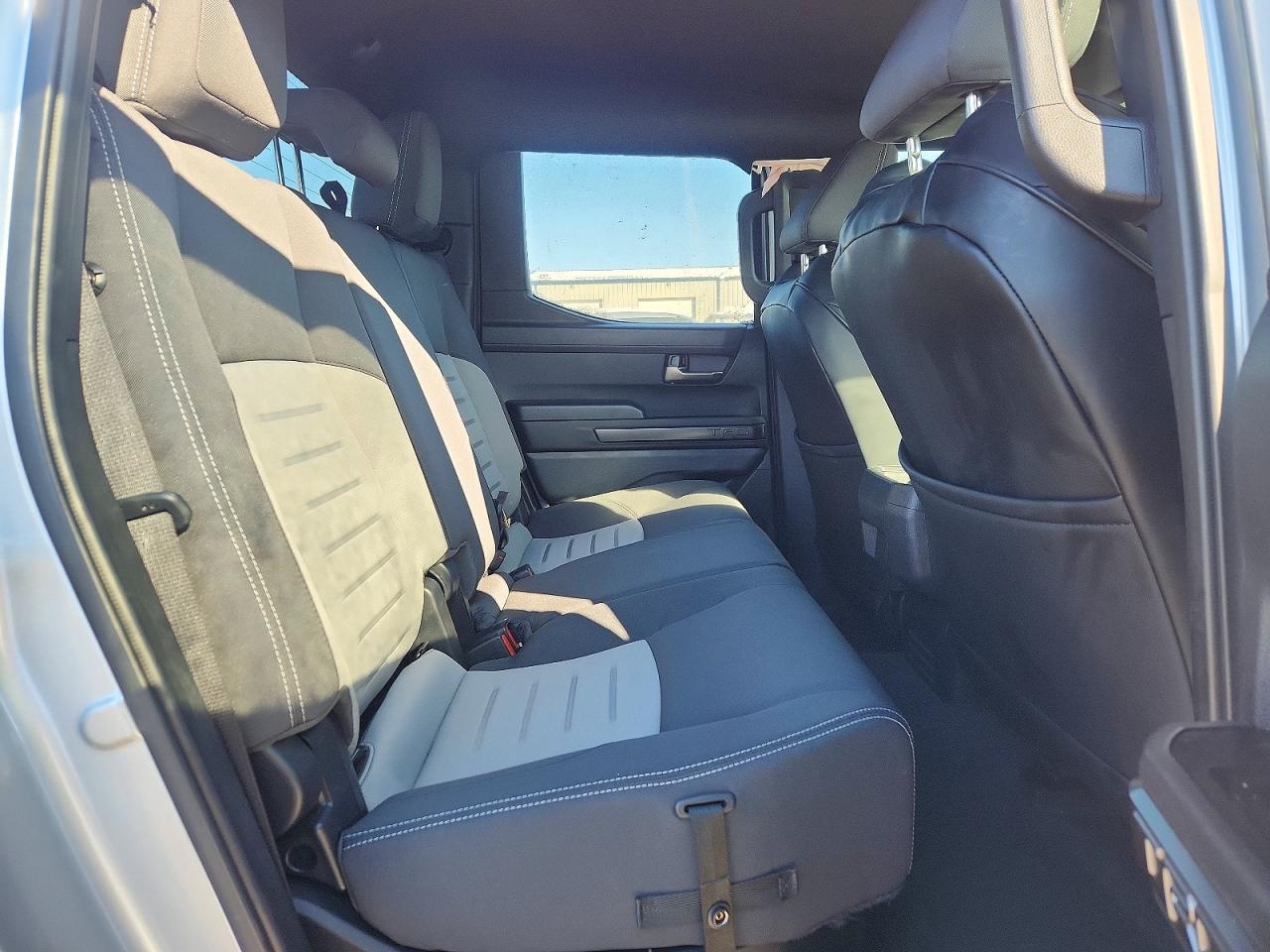 2025 TOYOTA TACOMA DOUBLE CAB photo 10