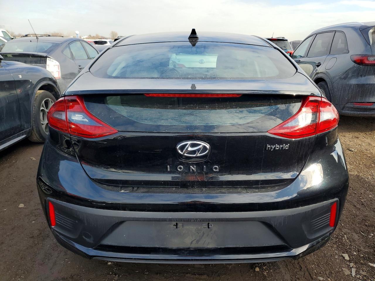 2018 HYUNDAI IONIQ photo 6