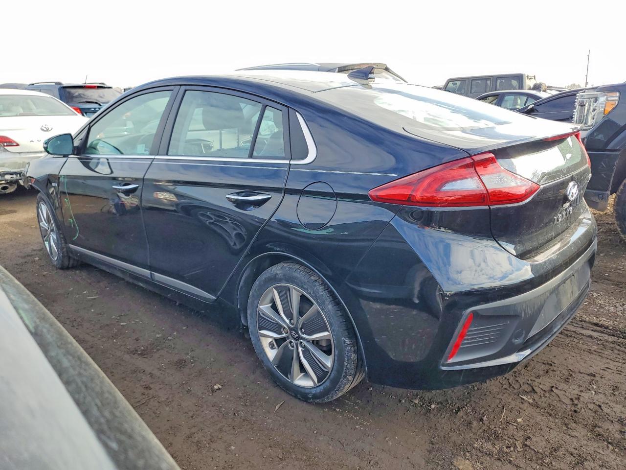 2018 HYUNDAI IONIQ photo 2