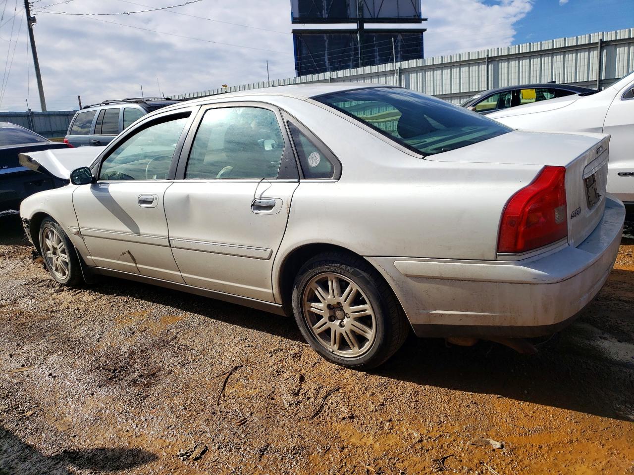2005 VOLVO S80 photo 2