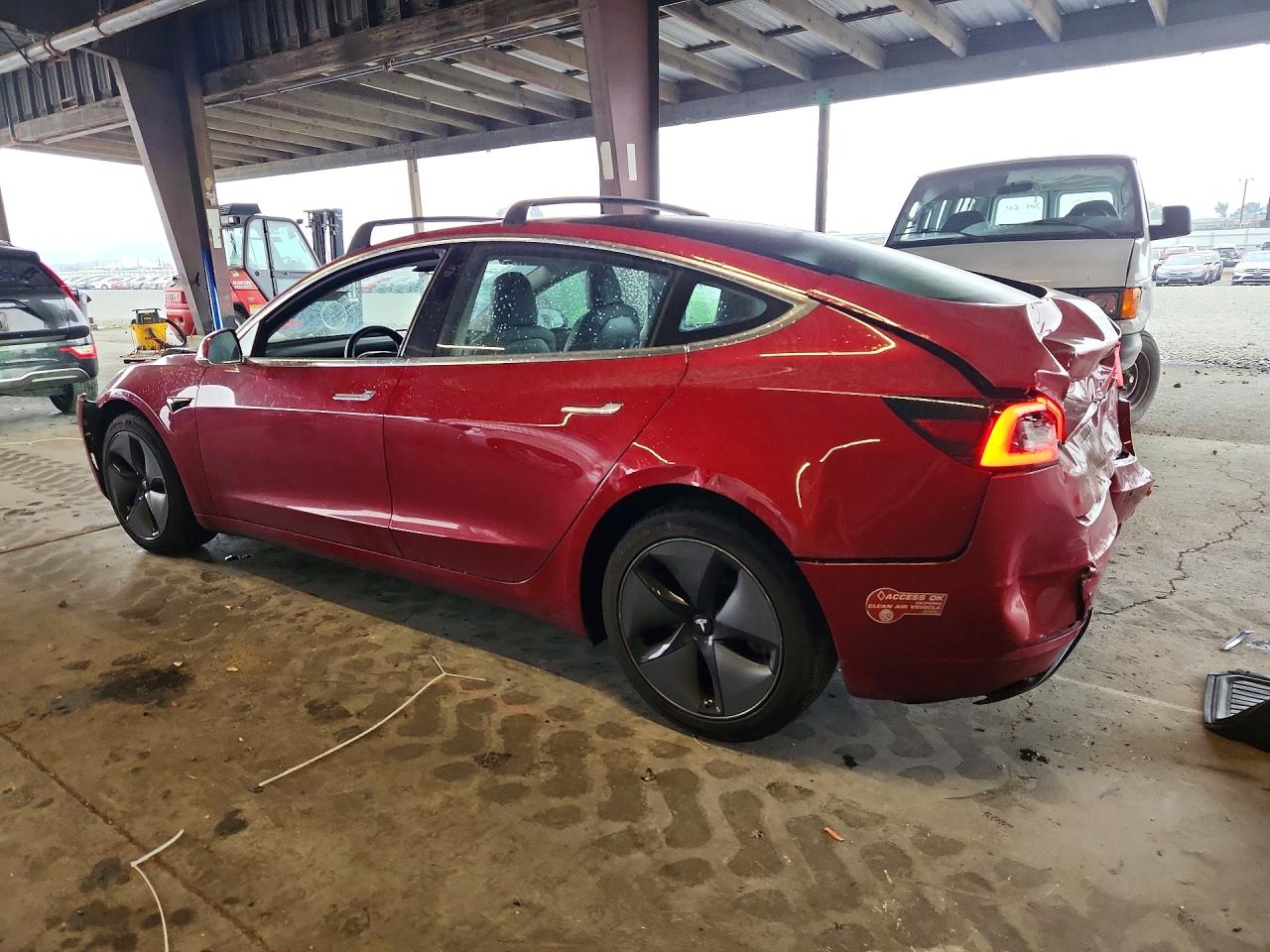 2018 TESLA MODEL 3 photo 2