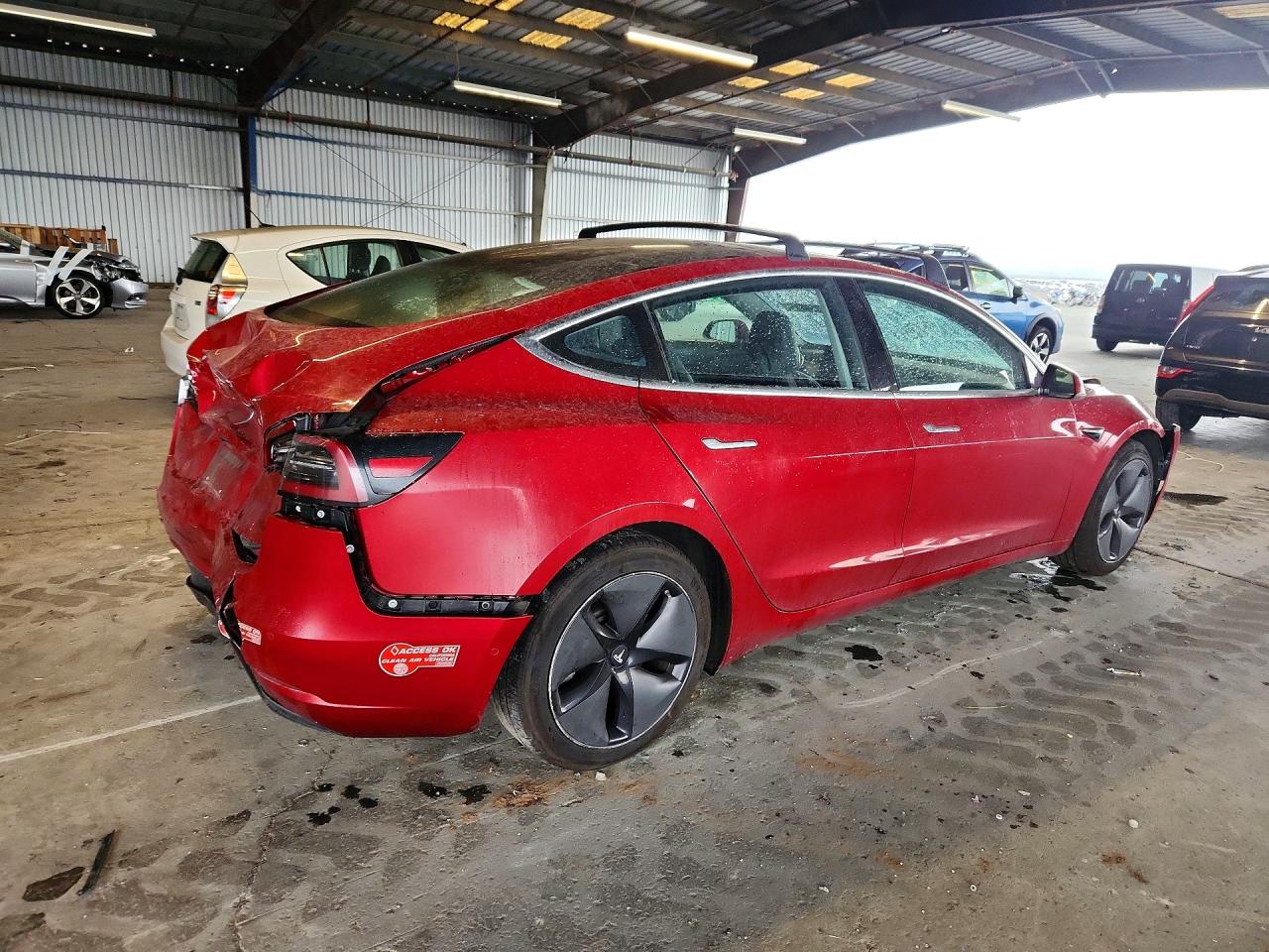 2018 TESLA MODEL 3 photo 3