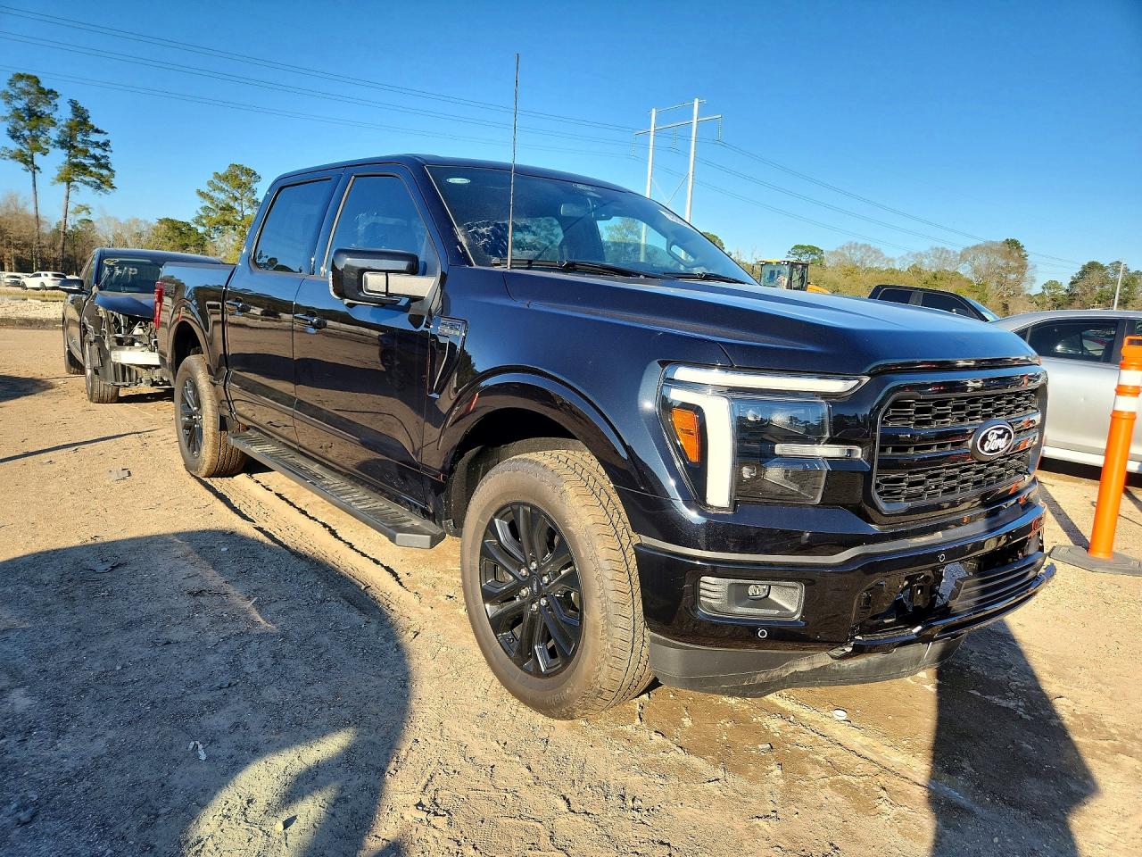 2025 FORD F150 LARIAT photo 4