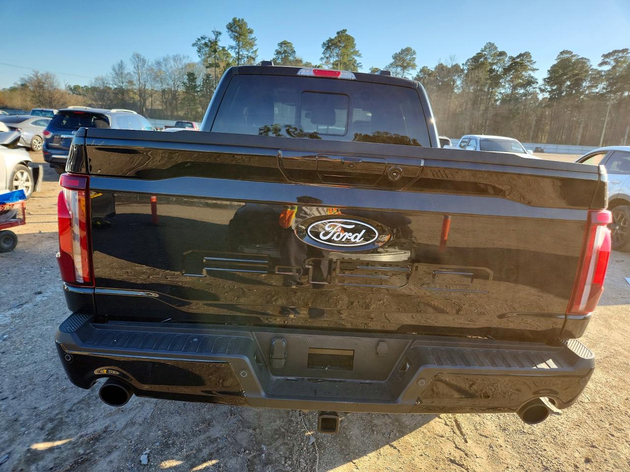 2025 FORD F150 LARIAT photo 6