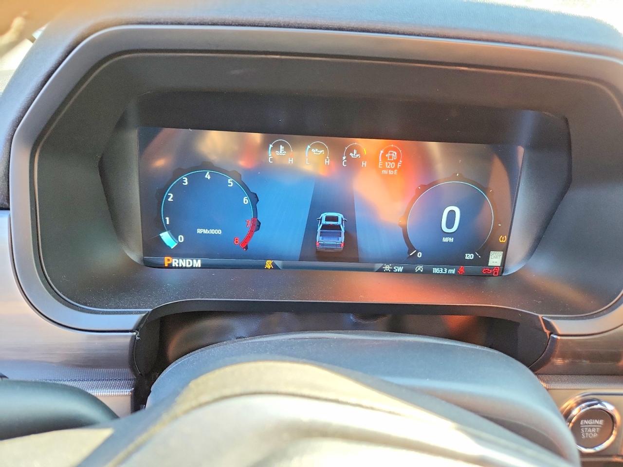 2025 FORD F150 LARIAT photo 9