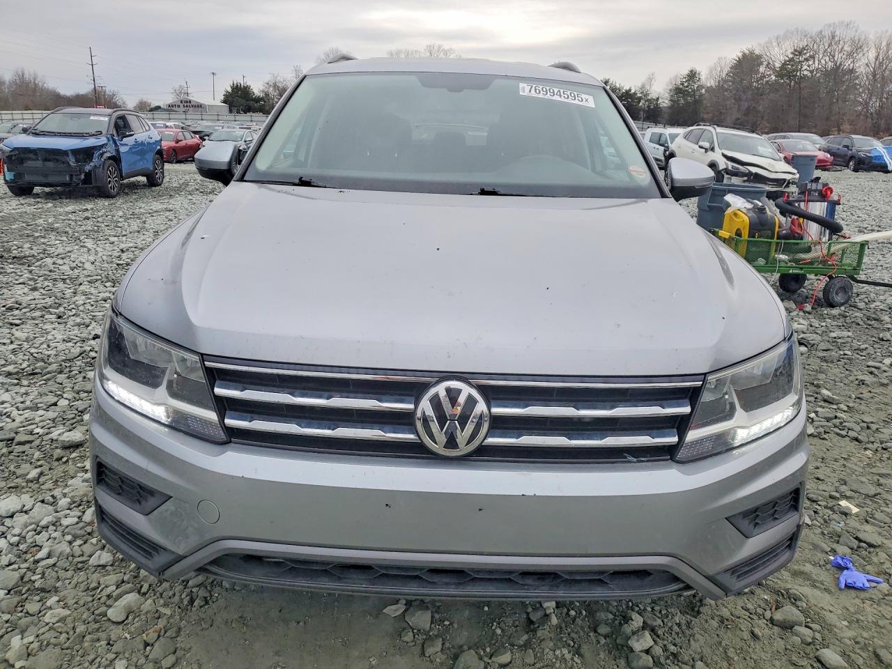 2021 VOLKSWAGEN TIGUAN SE photo 9