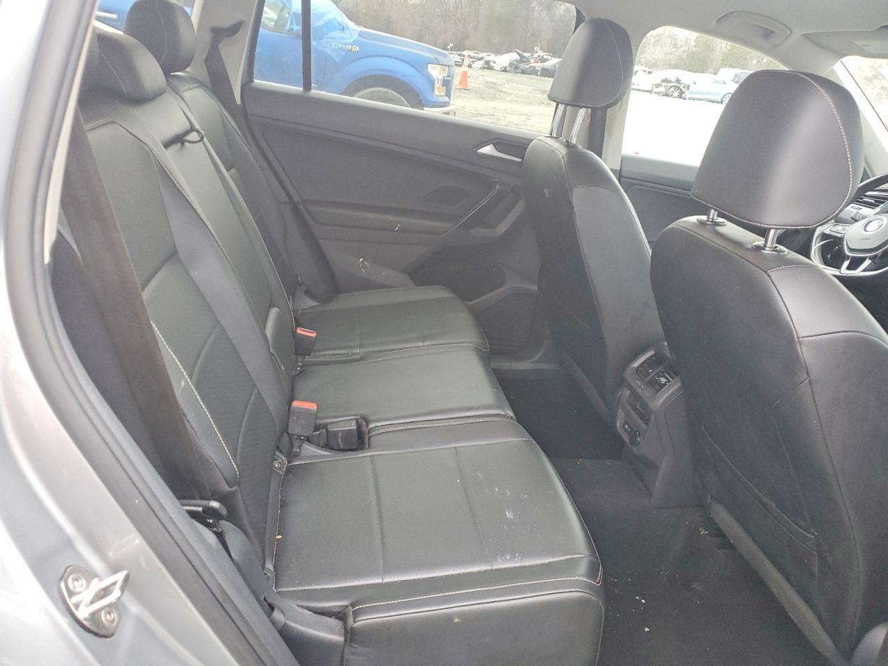 2021 VOLKSWAGEN TIGUAN SE photo 21