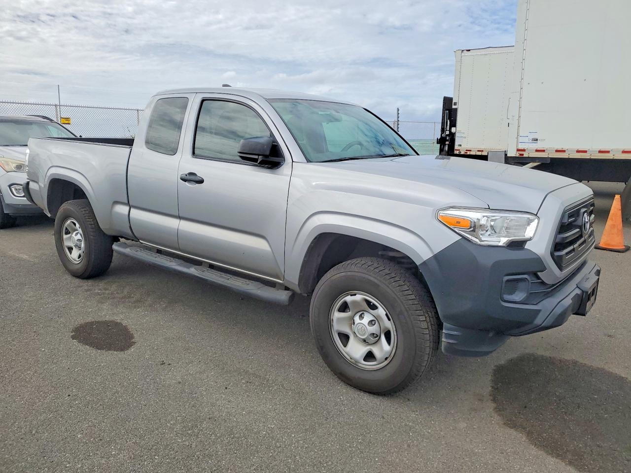 2017 TOYOTA TACOMA ACCESS CAB photo 4