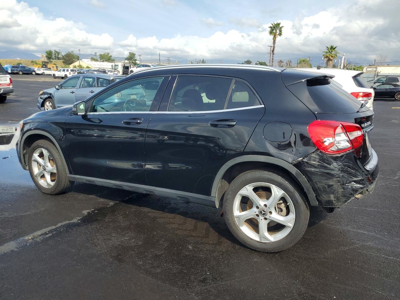 2019 MERCEDES-BENZ GLA 250 photo 3