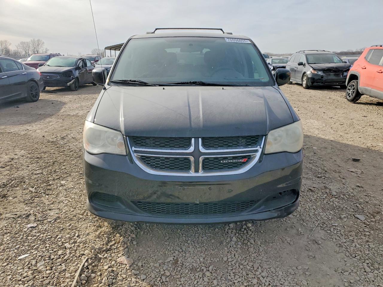 2013 DODGE GRAND CARAVAN SXT photo 5