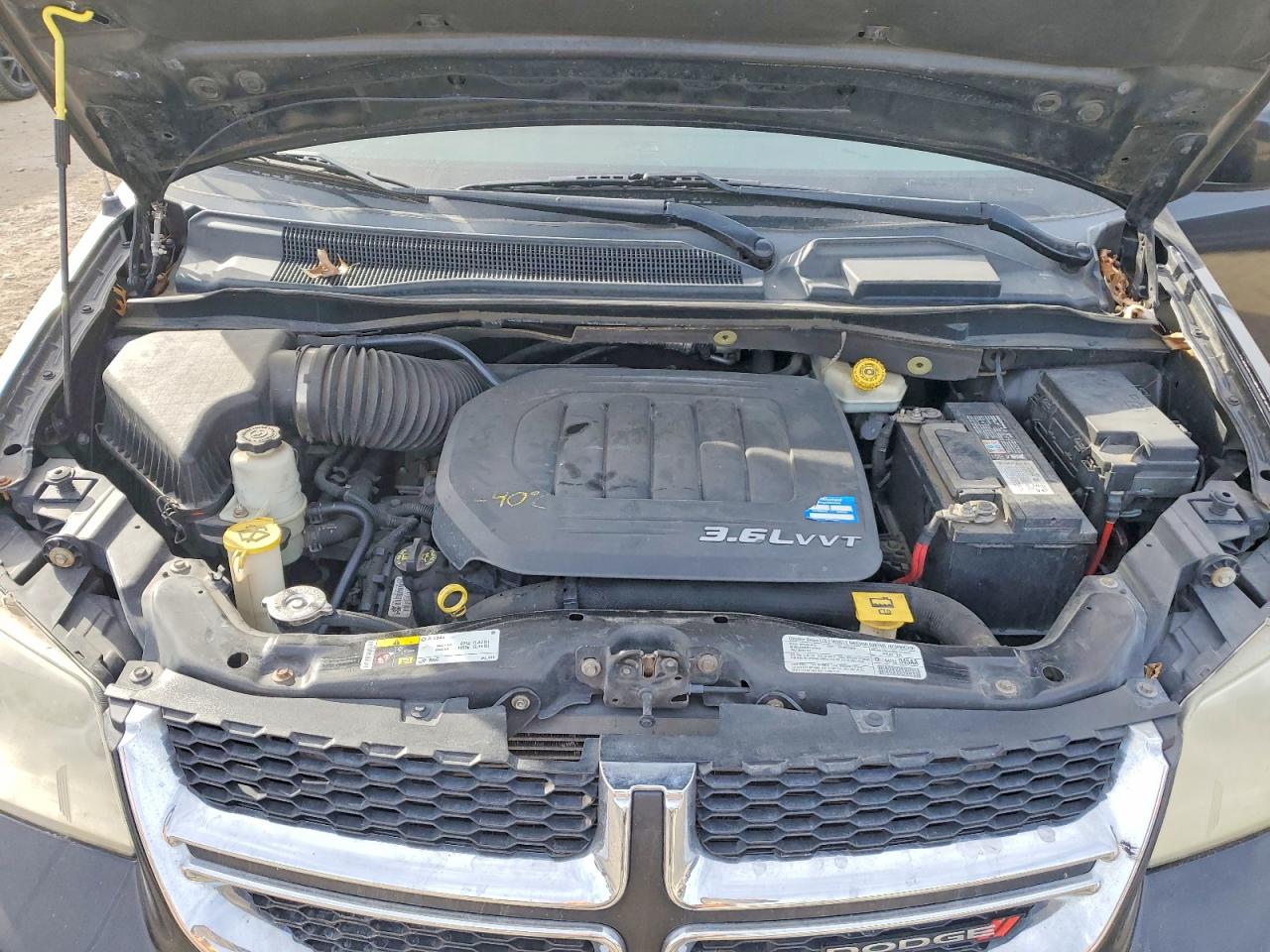 2013 DODGE GRAND CARAVAN SXT photo 12