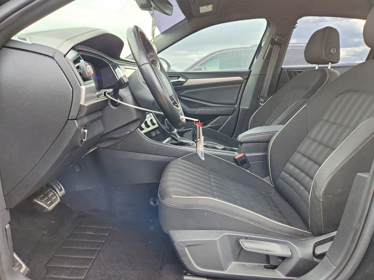 2023 VOLKSWAGEN JETTA SPORT photo 7
