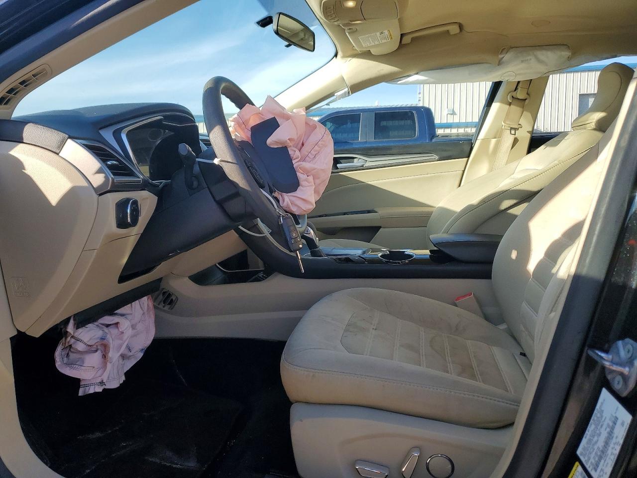 2015 FORD FUSION SE photo 13