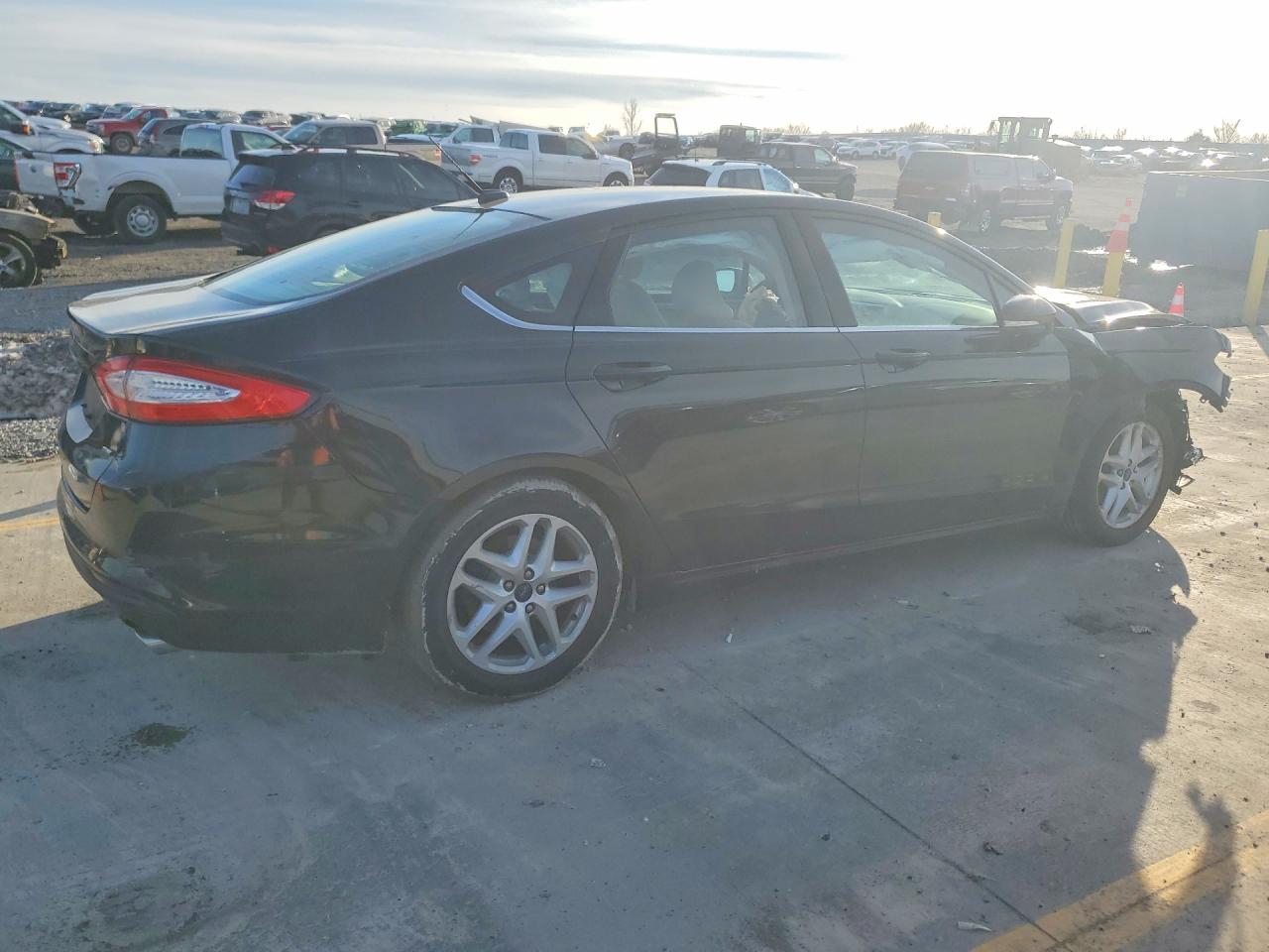 2015 FORD FUSION SE photo 5