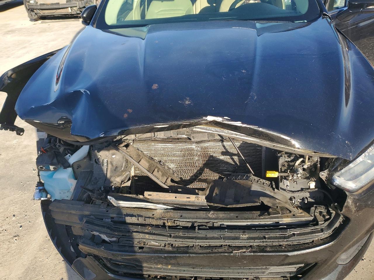 2015 FORD FUSION SE photo 21