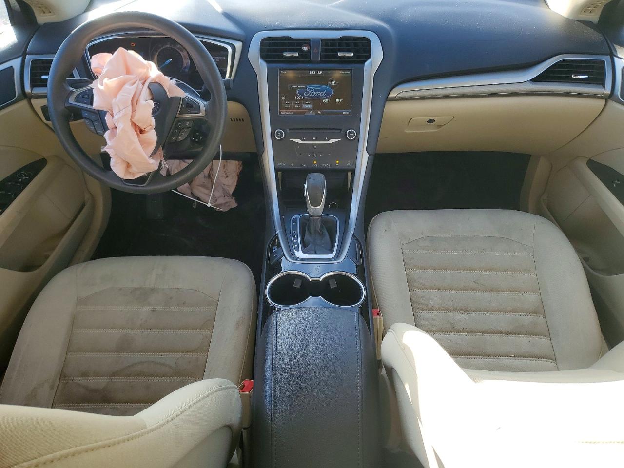 2015 FORD FUSION SE photo 15