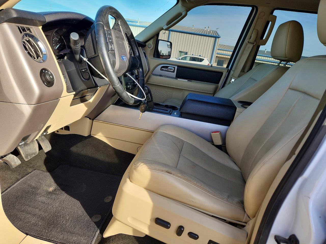 2017 FORD EXPEDITION EL XLT photo 13