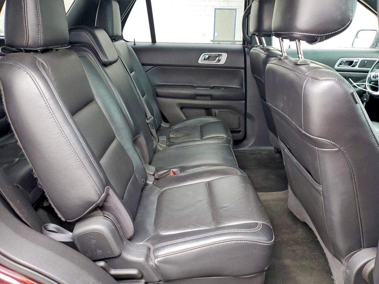 2011 FORD EXPLORER XLT photo 21