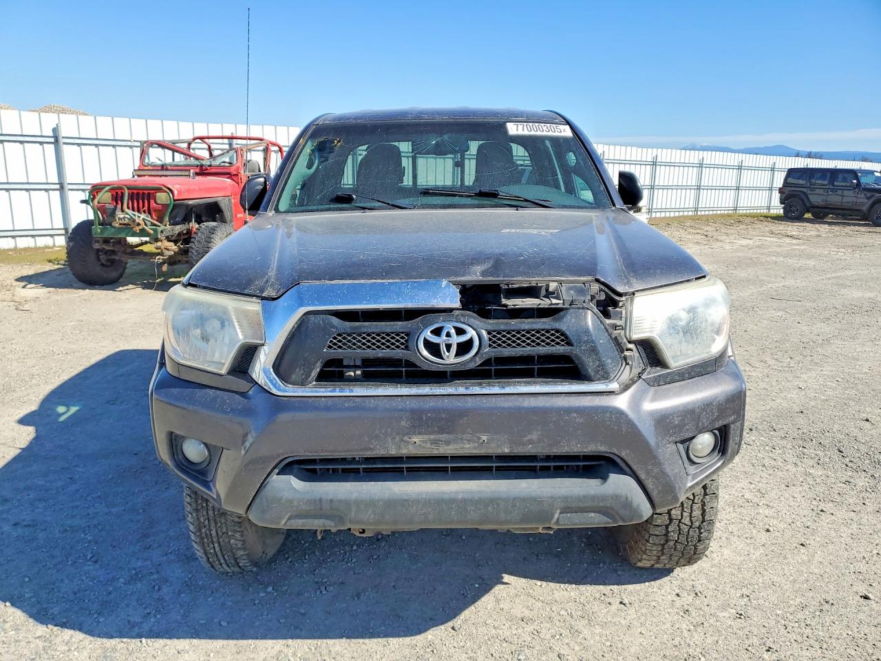 2013 TOYOTA TACOMA photo 5