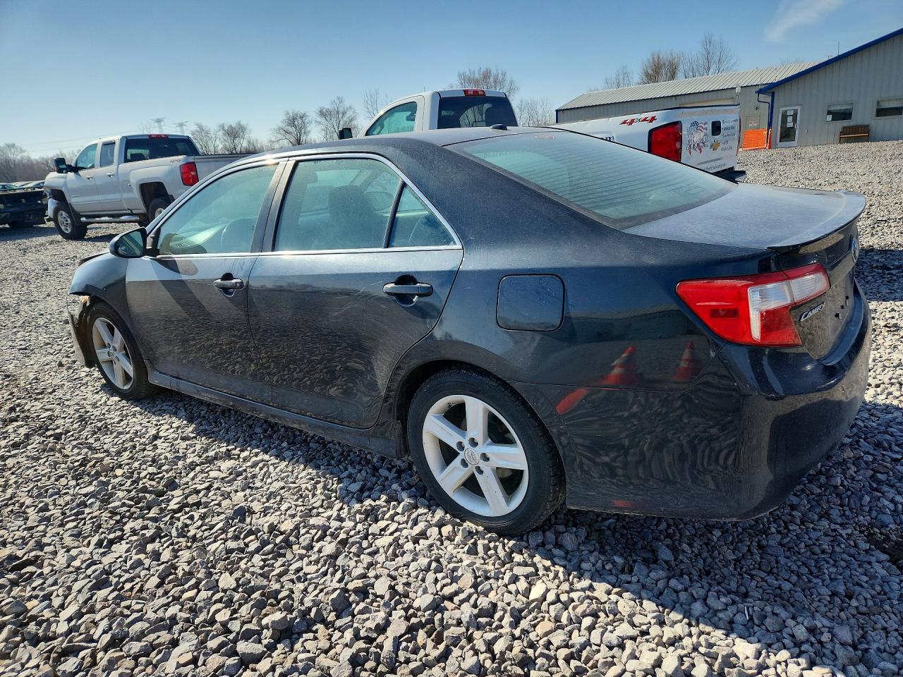 2012 TOYOTA CAMRY SE photo 4