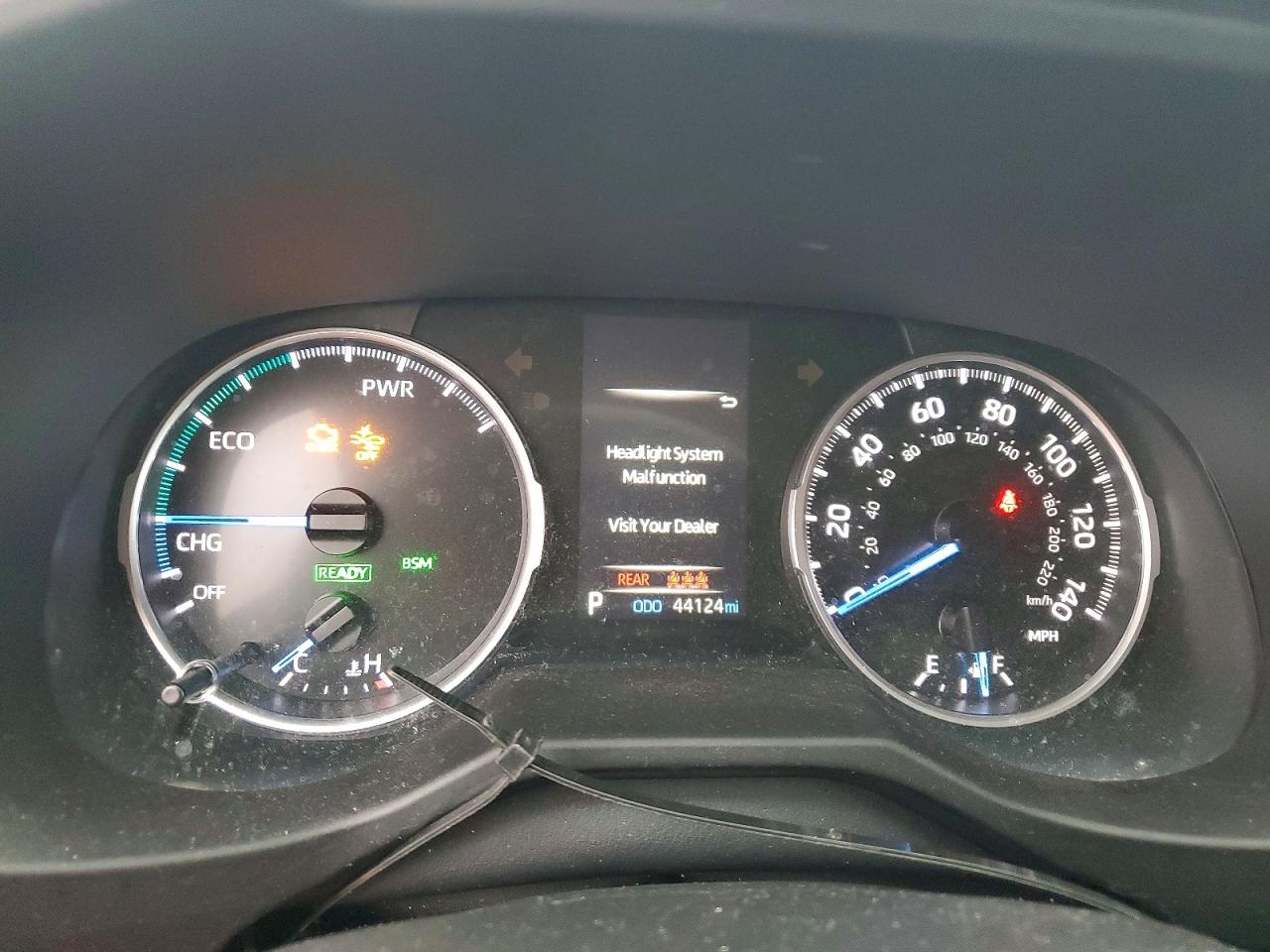 2021 TOYOTA RAV4 LE photo 9