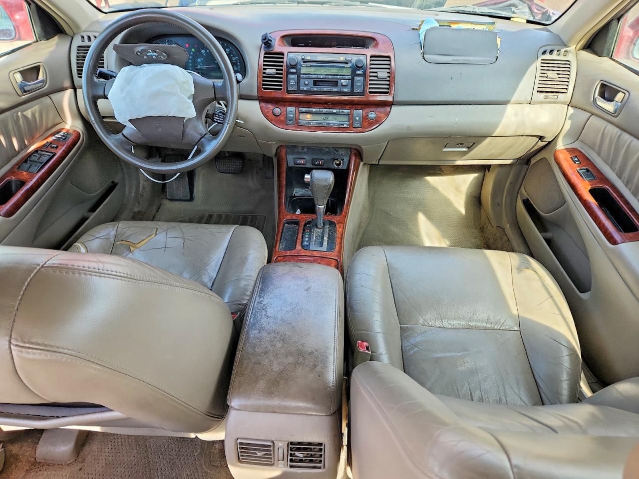 2003 TOYOTA CAMRY XLE photo 8
