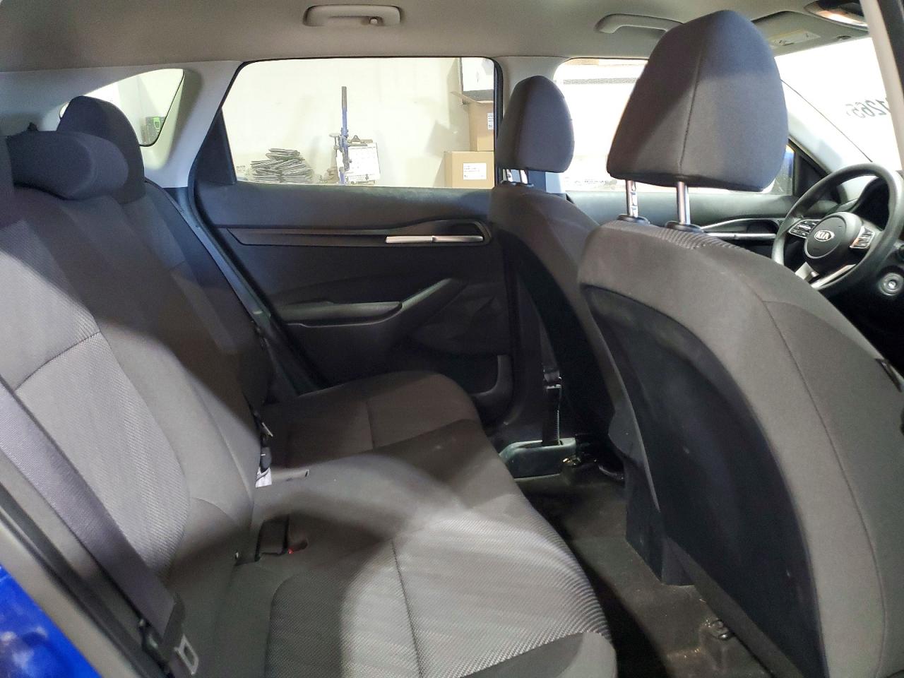2021 KIA SELTOS LX photo 31