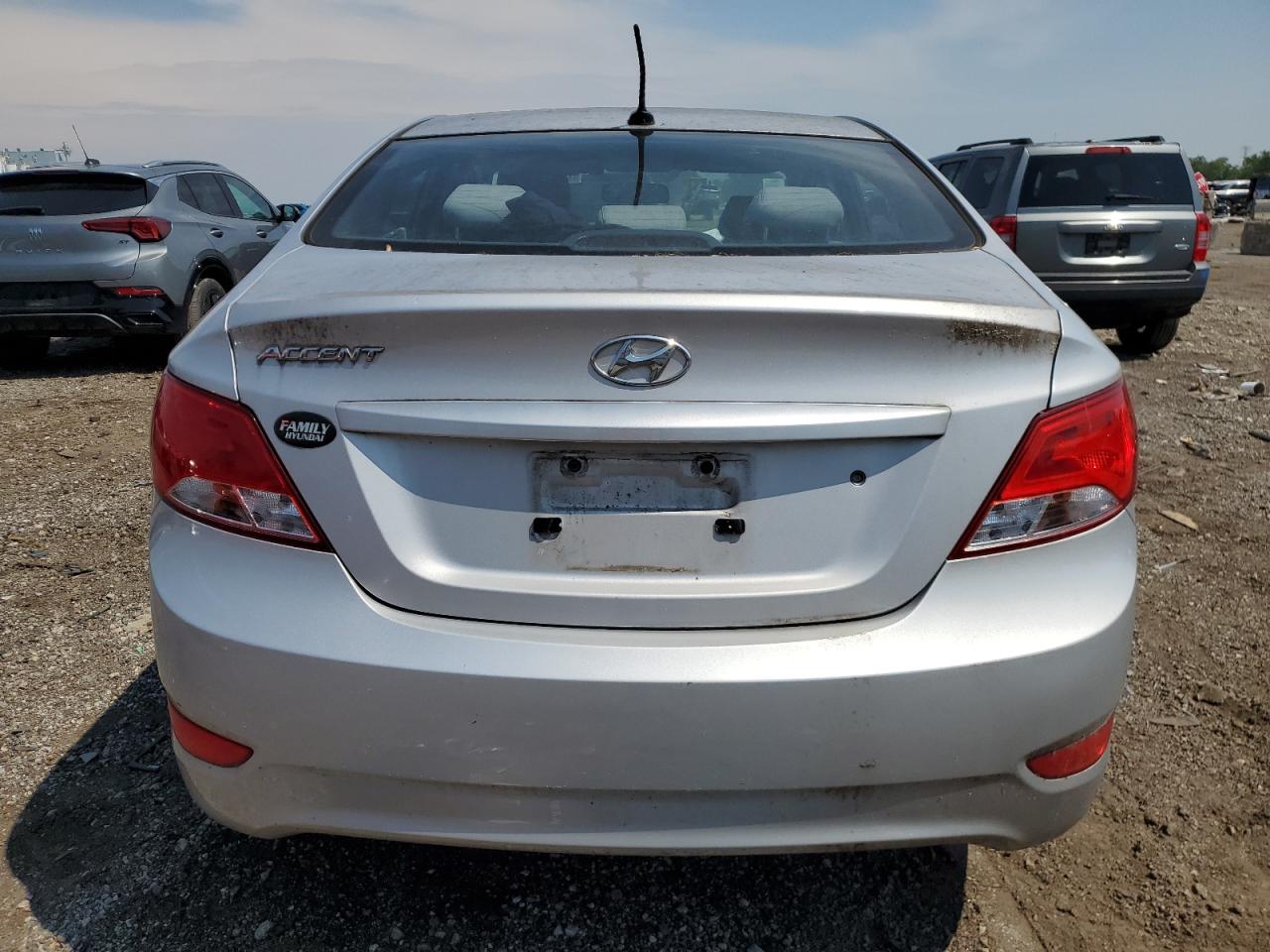 2017 HYUNDAI ACCENT SE photo 6