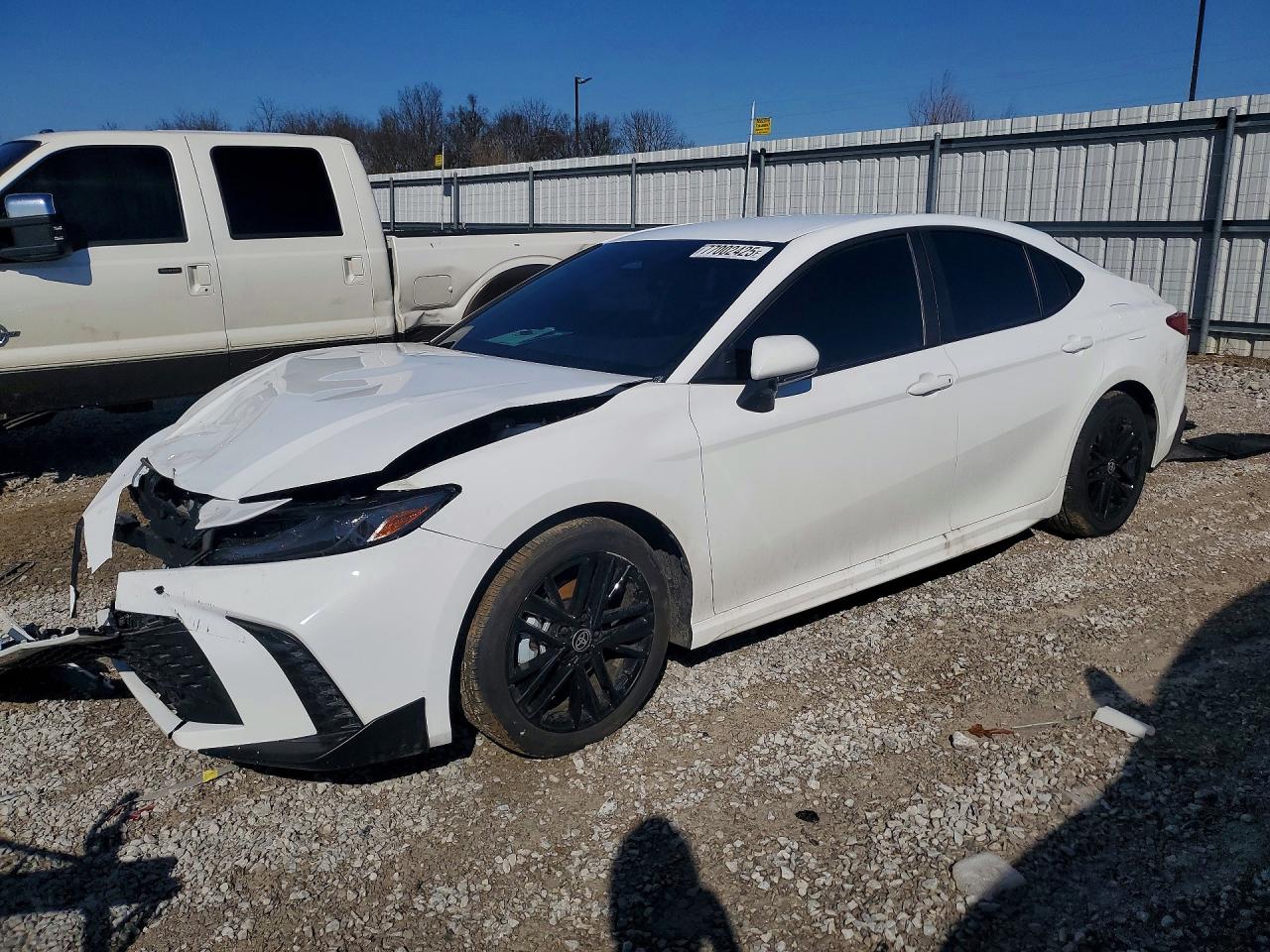 2025 TOYOTA CAMRY