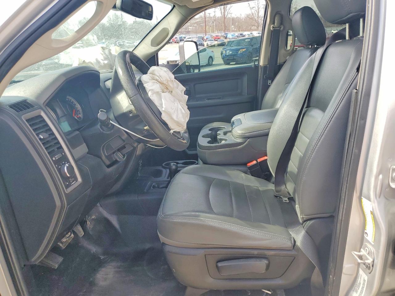 2018 RAM 2500 ST photo 19