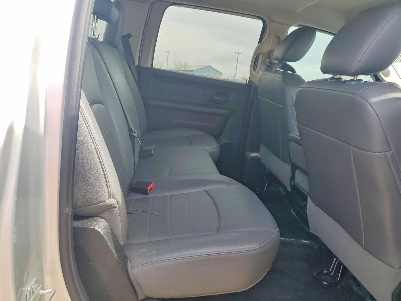 2018 RAM 2500 ST photo 28