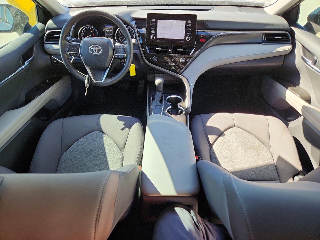 2024 TOYOTA CAMRY LE photo 22