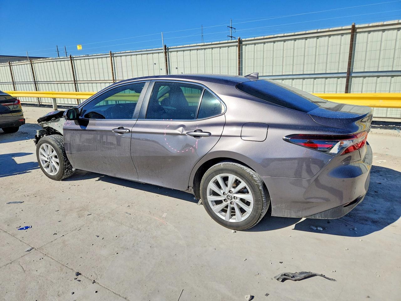 2024 TOYOTA CAMRY LE photo 4