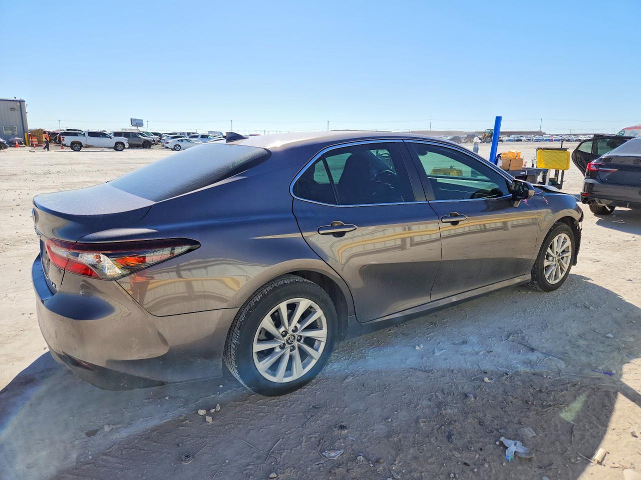 2024 TOYOTA CAMRY LE photo 7