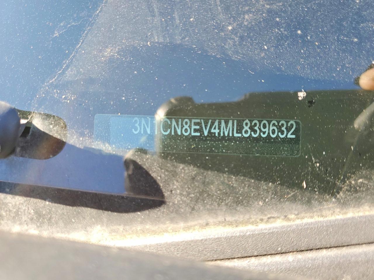 2021 NISSAN VERSA SV photo 12