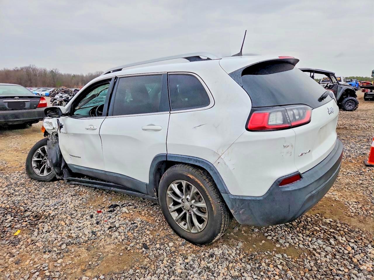 2019 JEEP CHEROKEE LATITUDE PLUS photo 3