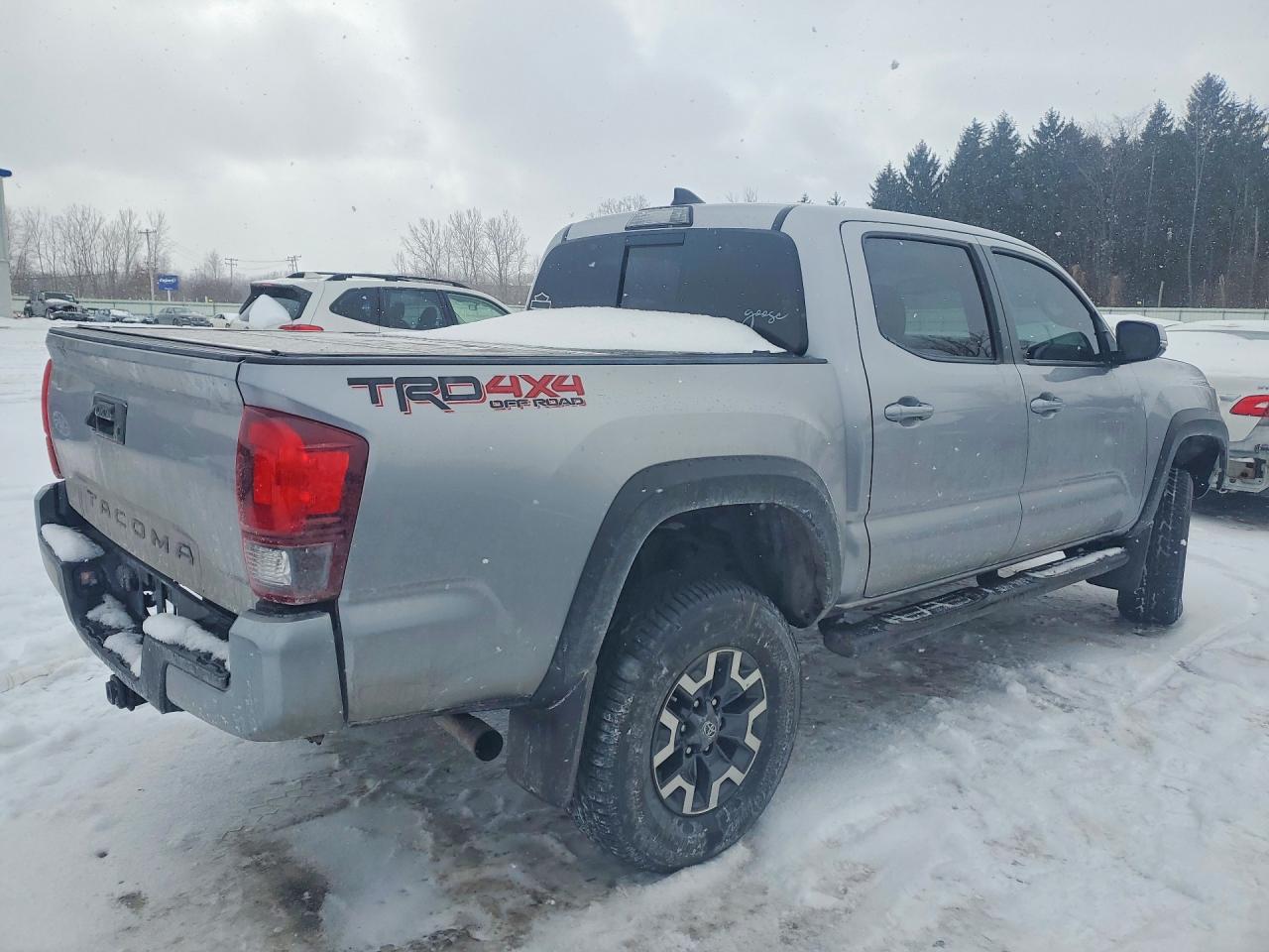 2019 TOYOTA TACOMA TRD OFF-ROAD photo 5