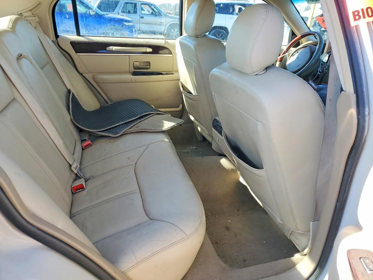 2007 LINCOLN TOWN CAR photo 19