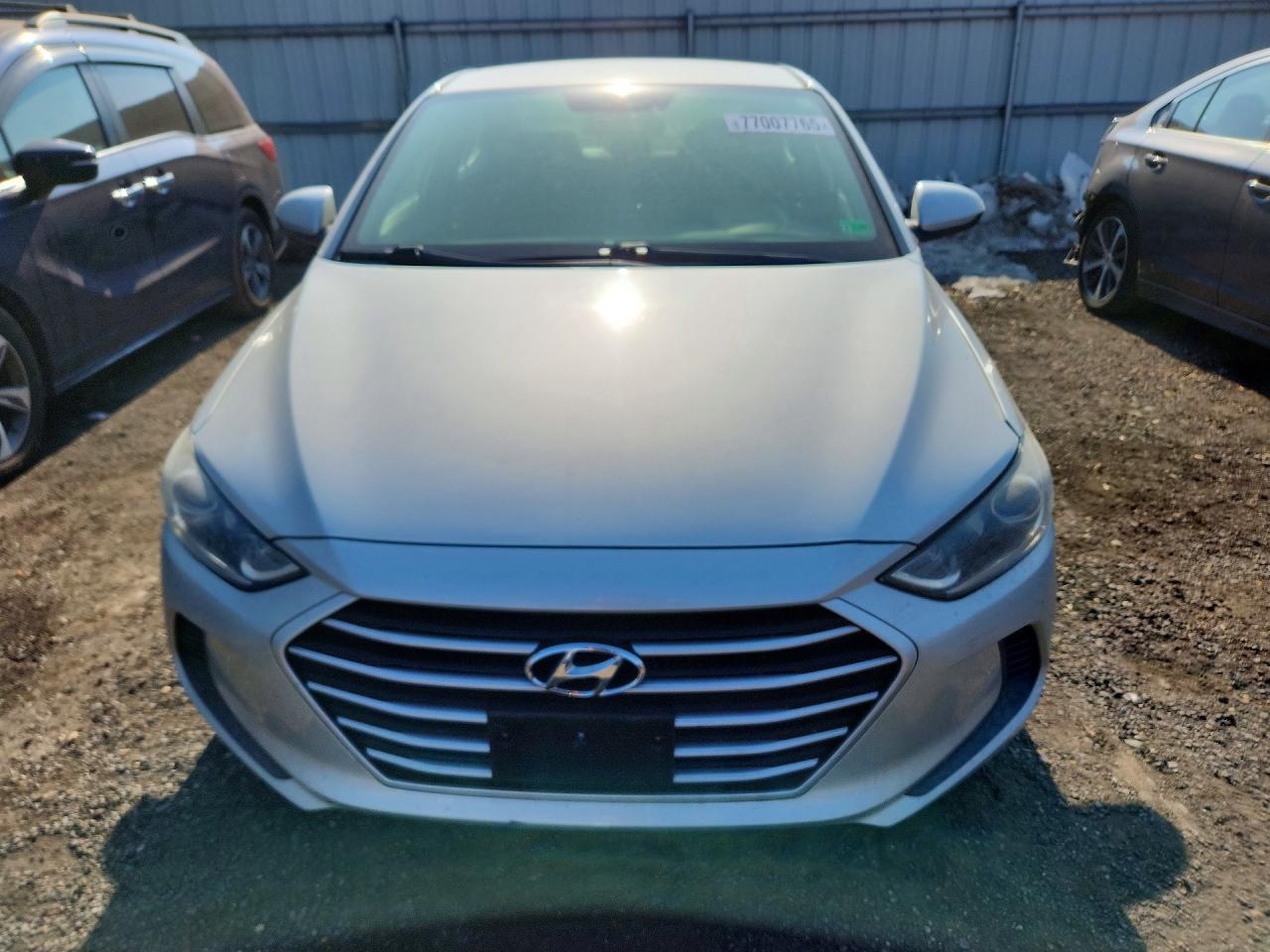 2017 HYUNDAI ELANTRA SE photo 9
