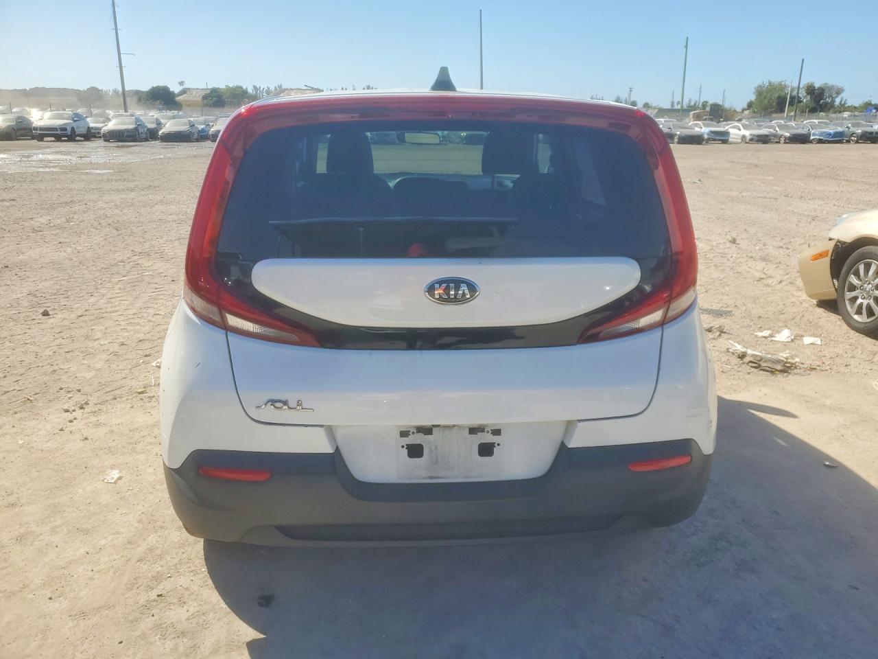 2020 KIA SOUL LX photo 16