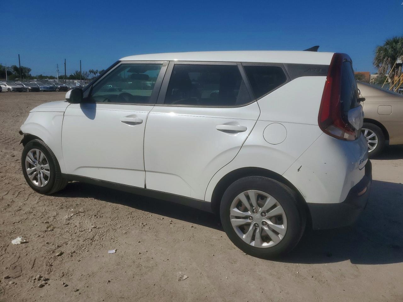 2020 KIA SOUL LX photo 4