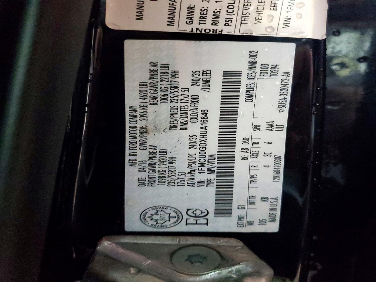 2017 FORD ESCAPE SE photo 37