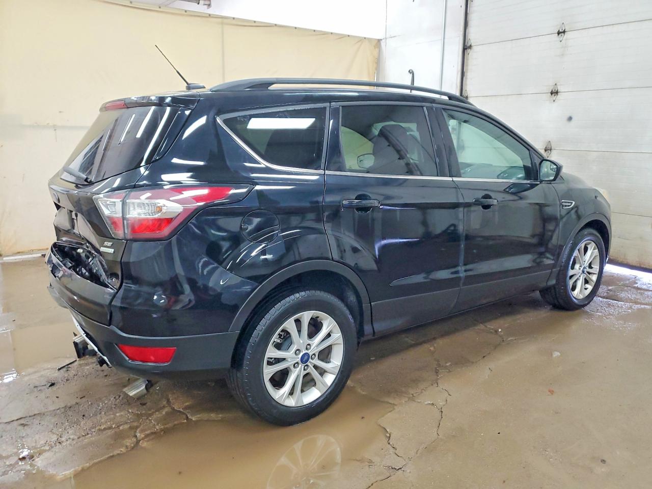 2017 FORD ESCAPE SE photo 7