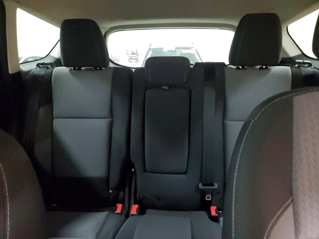 2017 FORD ESCAPE SE photo 28
