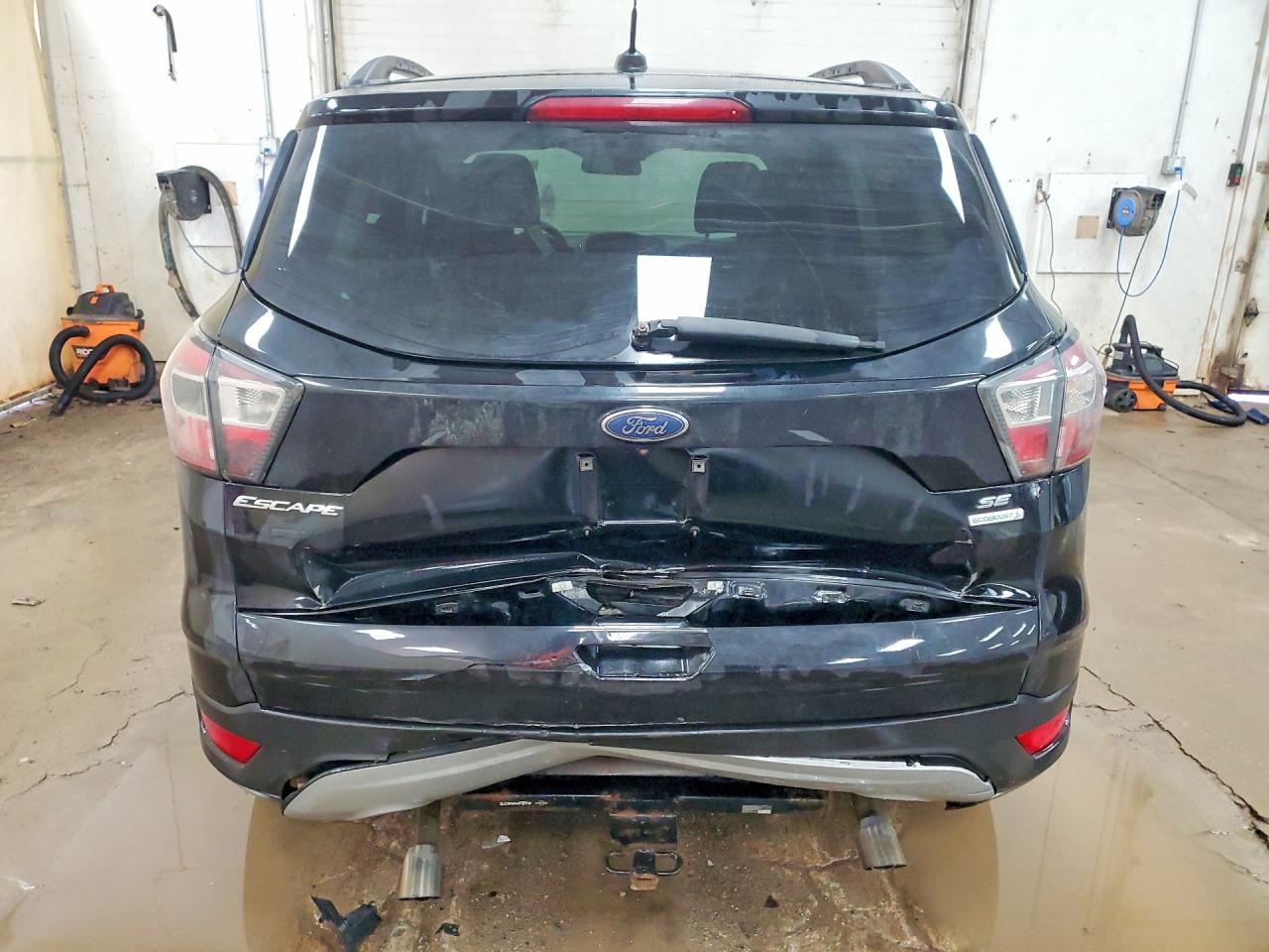 2017 FORD ESCAPE SE photo 16